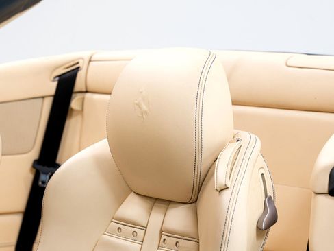 Used 2010 Ferrari California image 72