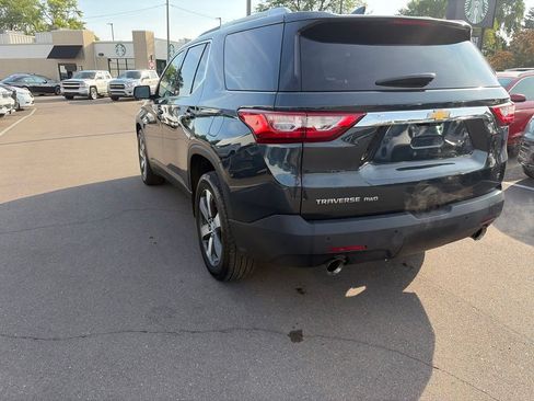 Used 2018 Chevrolet Traverse LT AWD/4WD image 7