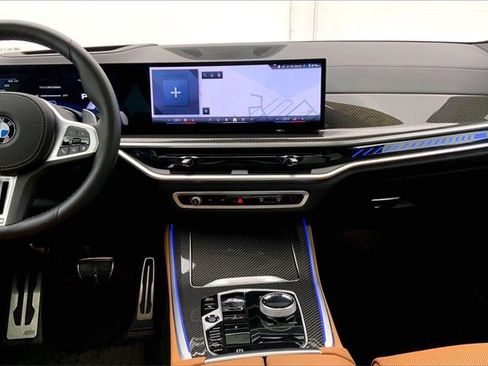 Used 2025 BMW X5 M60i image 6