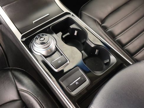 Used 2020 Ford Edge SEL w/ Convenience Package FWD image 8
