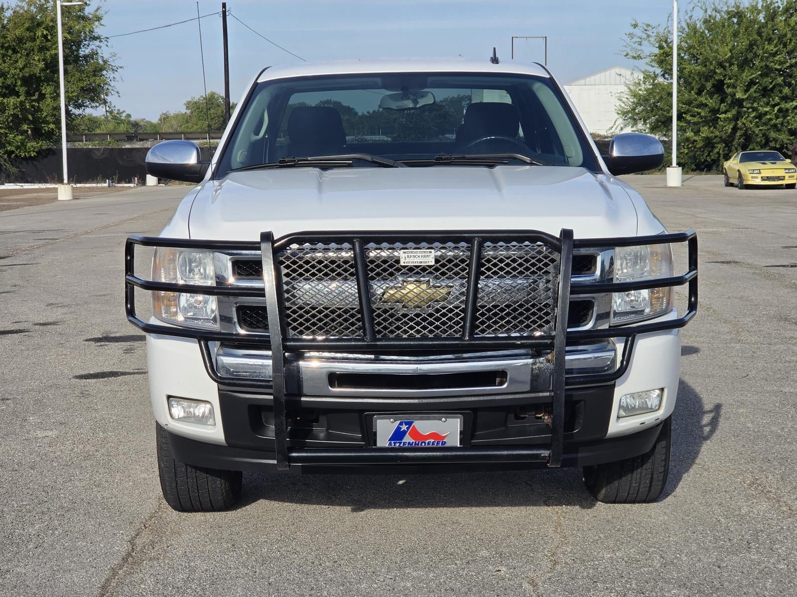 Used 2011 Chevrolet Silverado 1500 LT w/ Texas Edition RWD image 8