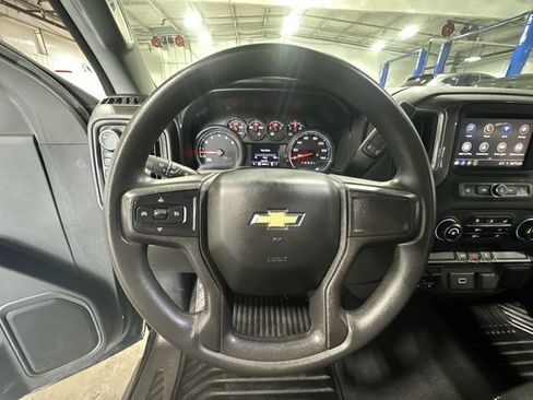 Used 2020 Chevrolet Silverado 1500 Custom w/ Custom Value Package AWD/4WD image 15