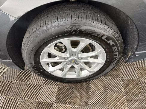 Used 2018 Chevrolet Equinox LS FWD image 28