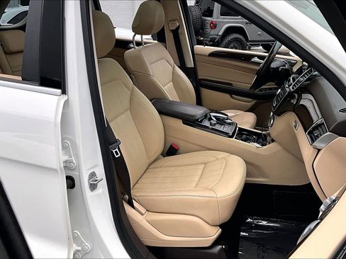 Used 2017 Mercedes-Benz GLE 350 4MATIC image 9