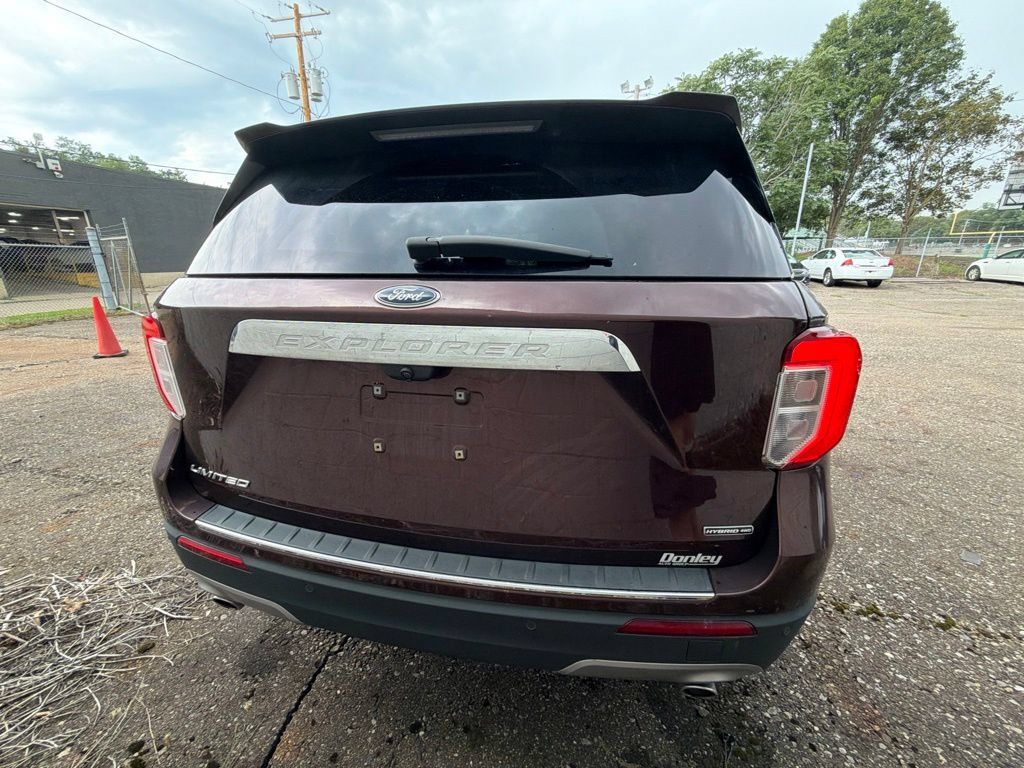 Used 2020 Ford Explorer Limited w/ Hybrid Equipment Group 310A AWD/4WD image 7