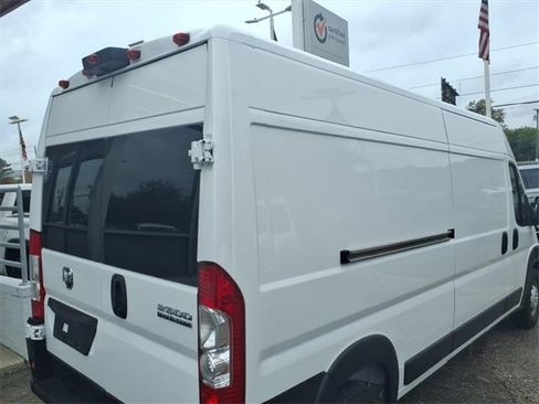Used 2023 RAM ProMaster 2500 image 18
