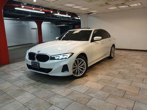 Used 2023 BMW 330i xDrive Sedan w/ Driving Assistance Package AWD/4WD image 7