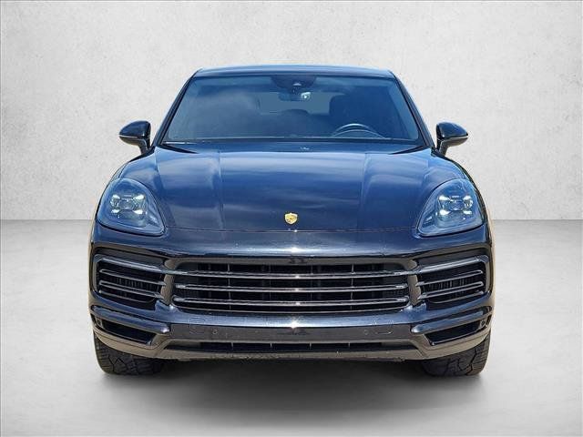 Used 2022 Porsche Cayenne Coupe AWD/4WD image 2