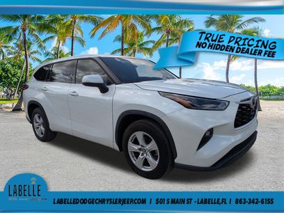 Used 2022 Toyota Highlander LE
