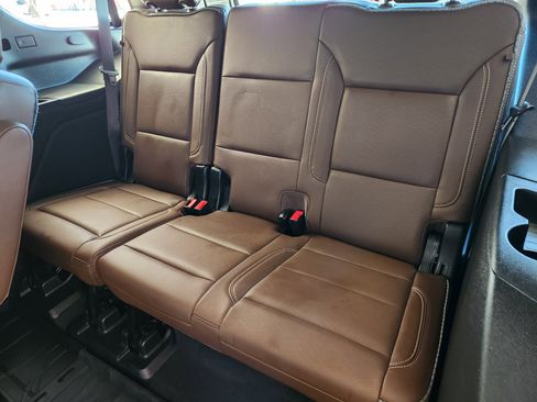 Used 2021 Chevrolet Tahoe High Country w/ Premium Package image 31