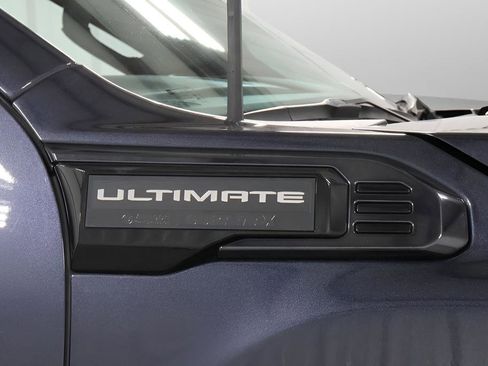 Used 2024 GMC Sierra 2500 Denali Ultimate AWD/4WD image 36