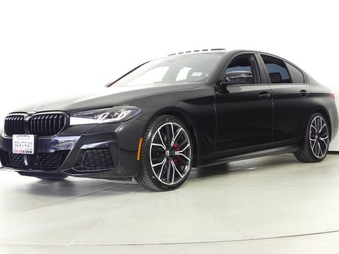 Used 2023 BMW 530i w/ M Sport Package RWD image 2