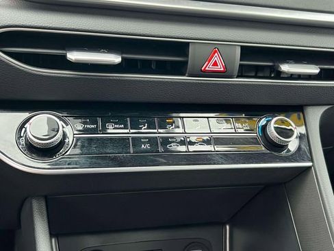 Certified 2023 Hyundai Sonata SE image 28