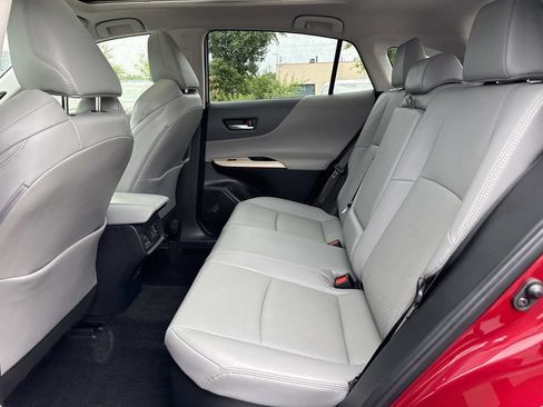 Used 2022 Toyota Venza Limited w/ Advanced Technology Package AWD/4WD image 11