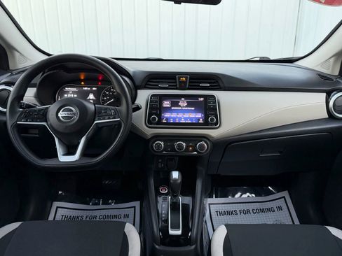 Used 2021 Nissan Versa SV image 20