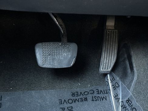 Used 2016 GMC Canyon SLT w/ Driver Alert Package image 42