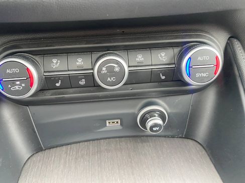 Used 2021 Alfa Romeo Stelvio Ti AWD/4WD image 22