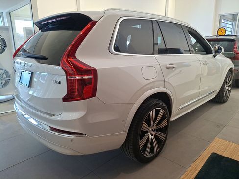 Certified 2023 Volvo XC90 B6 Ultimate w/ Protection Package Premier image 5