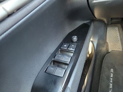 Used 2025 Toyota Camry LE FWD image 13