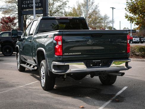 Used 2025 Chevrolet Silverado 2500 LT image 8