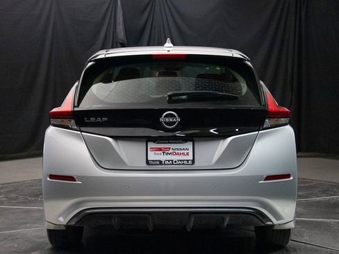 Used 2024 Nissan Leaf S image 11