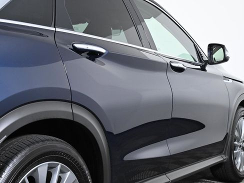 Certified 2025 INFINITI QX50 Pure image 9