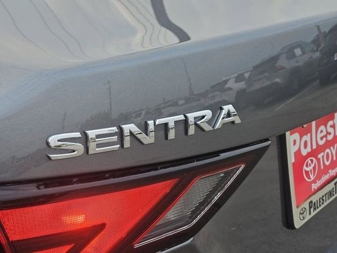 Used 2025 Nissan Sentra SV image 8