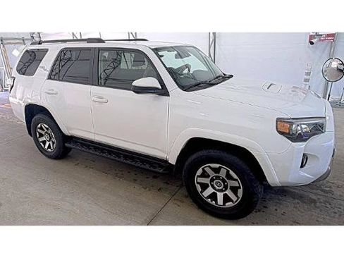 Used 2022 Toyota 4Runner TRD Off-Road AWD/4WD image 1