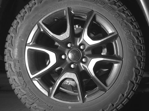 Used 2025 Jeep Compass Trailhawk AWD/4WD image 15