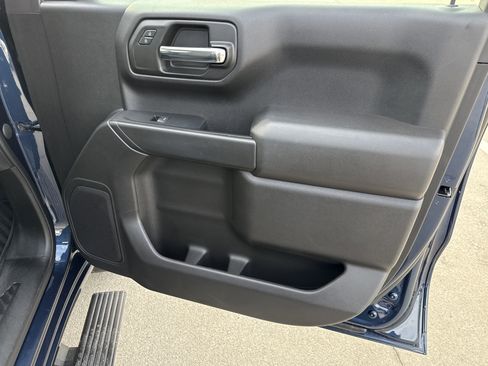 Used 2022 Chevrolet Silverado 1500 Custom image 15