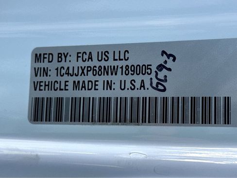 Certified 2022 Jeep Wrangler Unlimited Sahara image 25