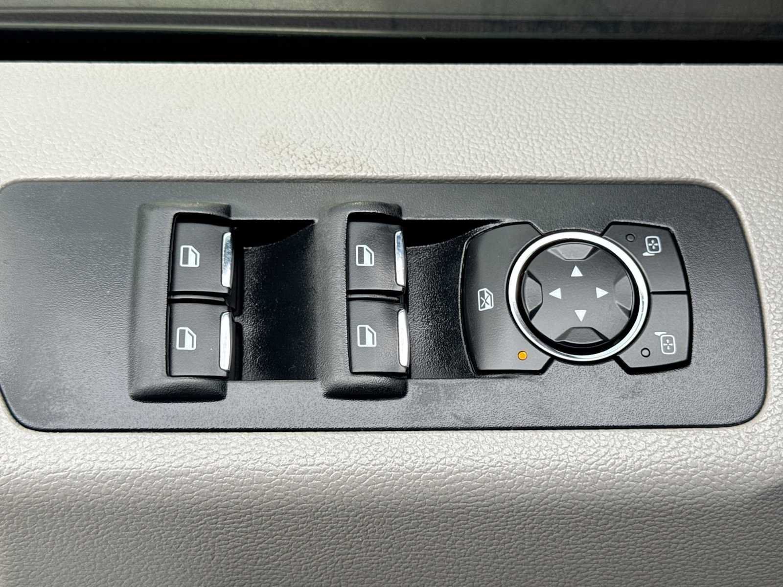 Used 2015 Ford F150 XLT w/ Equipment Group 302A Luxury AWD/4WD image 16