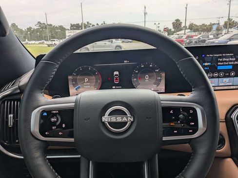 Used 2025 Nissan Armada SL w/ Captain's Chari Seat Package AWD/4WD image 21