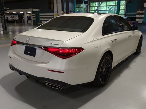 Certified 2023 Mercedes-Benz S 580 4MATIC Sedan image 8
