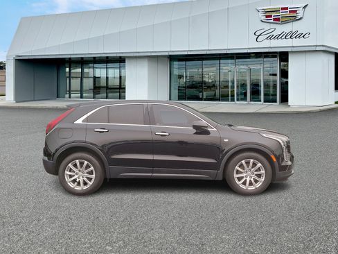 Used 2019 Cadillac XT4 Luxury AWD/4WD image 7