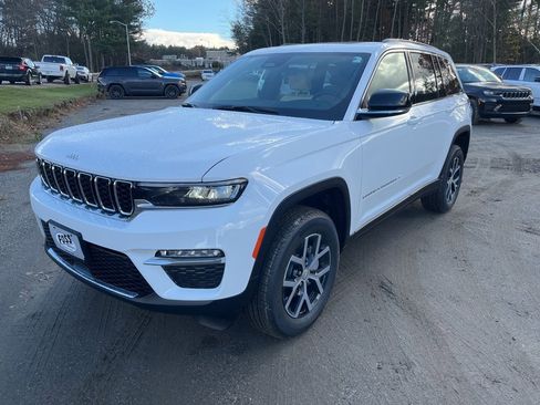 New 2025 Jeep Grand Cherokee Limited image 3