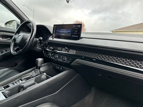 Used 2023 Honda Accord Sport image 25