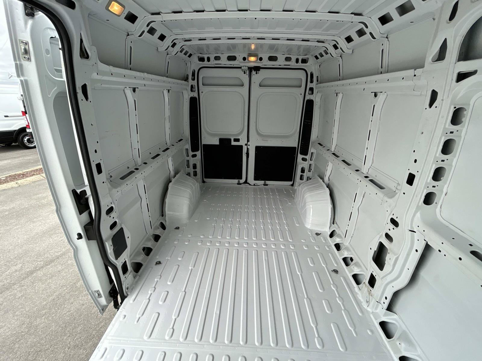 Used 2024 RAM ProMaster 3500 w/ Upfitter's Prep Package FWD image 24
