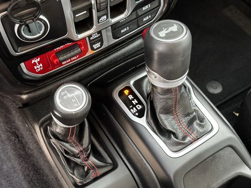 Used 2021 Jeep Wrangler Unlimited Rubicon image 21