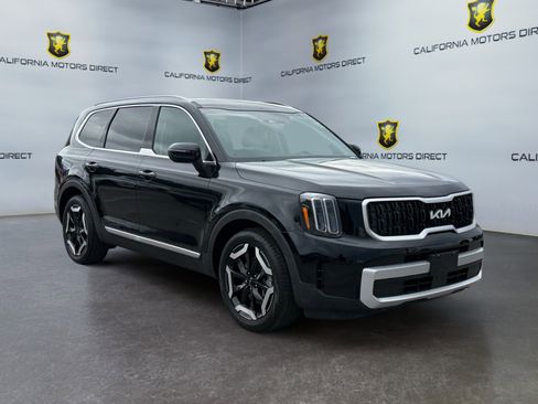 Used 2024 Kia Telluride EX image 7