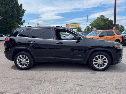 Used 2019 Jeep Cherokee Latitude w/ Popular Appearance Group FWD image 4