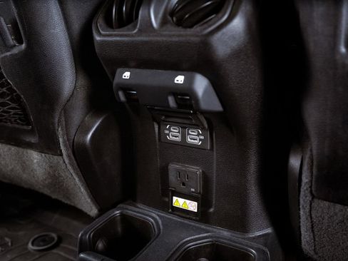 Used 2021 Jeep Wrangler Unlimited Rubicon AWD/4WD image 34