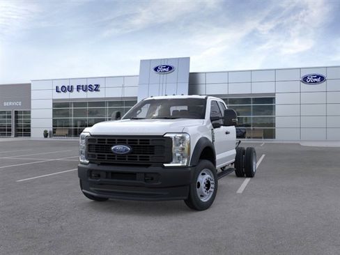 New 2025 Ford F550 4x4 SuperCab Super Duty w/ Snow Plow Prep Package image 3