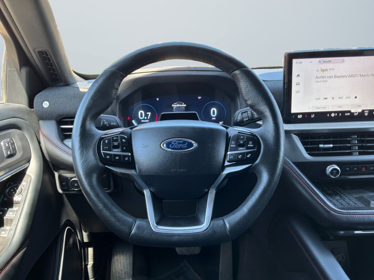 Used 2025 Ford Explorer ST-Line w/ Premium Package RWD image 11