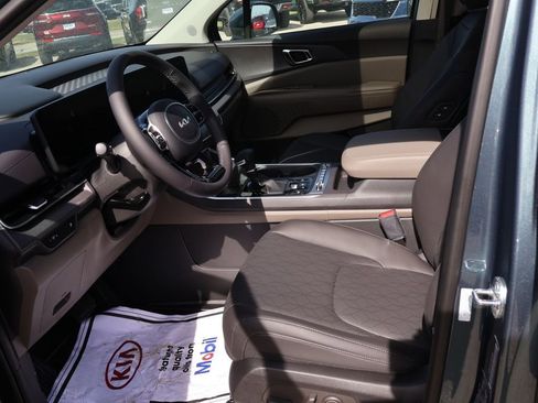 New 2026 Kia Carnival SX image 16