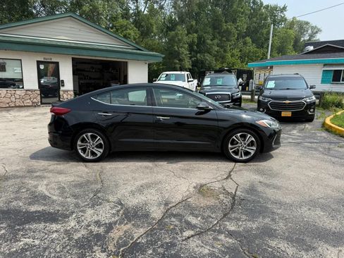 Used 2017 Hyundai Elantra Limited w/ Limited Ultimate Package 05 FWD image 6