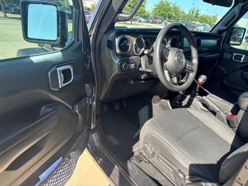 Used 2019 Jeep Wrangler Unlimited Sport AWD/4WD image 7