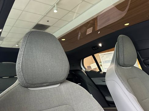 New 2026 Volvo EX30 Plus image 18