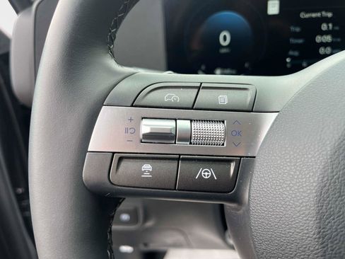 Used 2026 Hyundai Kona SEL Premium image 29