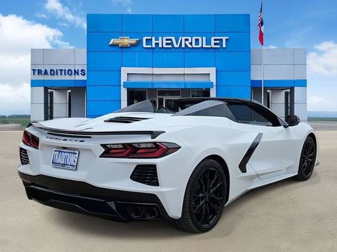 New 2026 Chevrolet Corvette Stingray Convertible RWD image 9